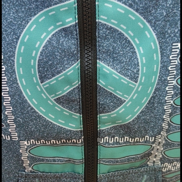 🃏 "Elf Style" Hooded Jacket - Picture 6 of 9